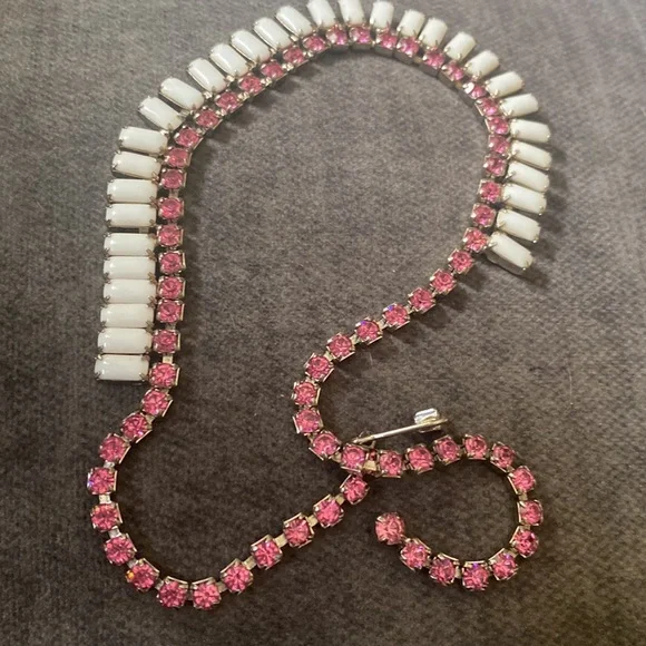 Vintage pink and white choker - Picture 6 of 6